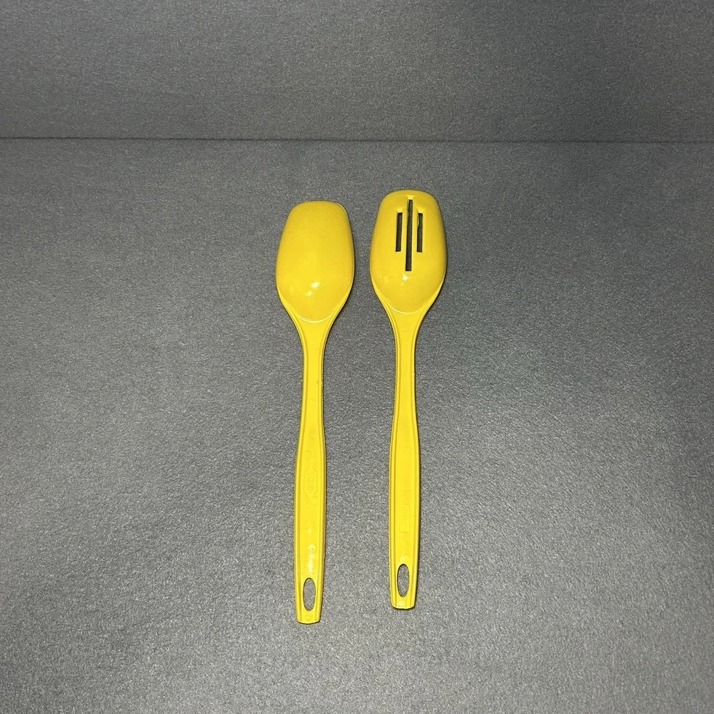 Vintage Foley Orange-Yellow Nylon Slotted & Solid‎ Serving Spoon Lot of 2 USA